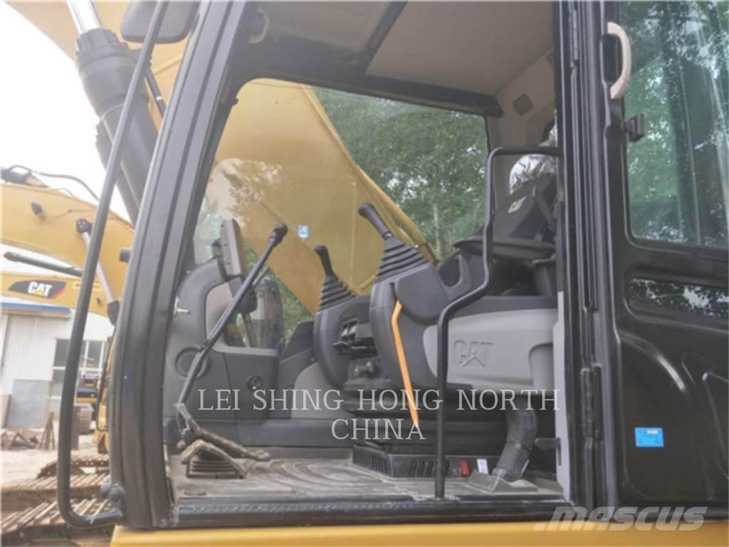 CAT 336D2 حفارات زحافة