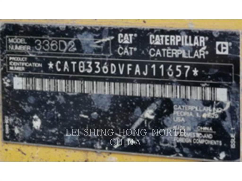 CAT 336D2 حفارات زحافة