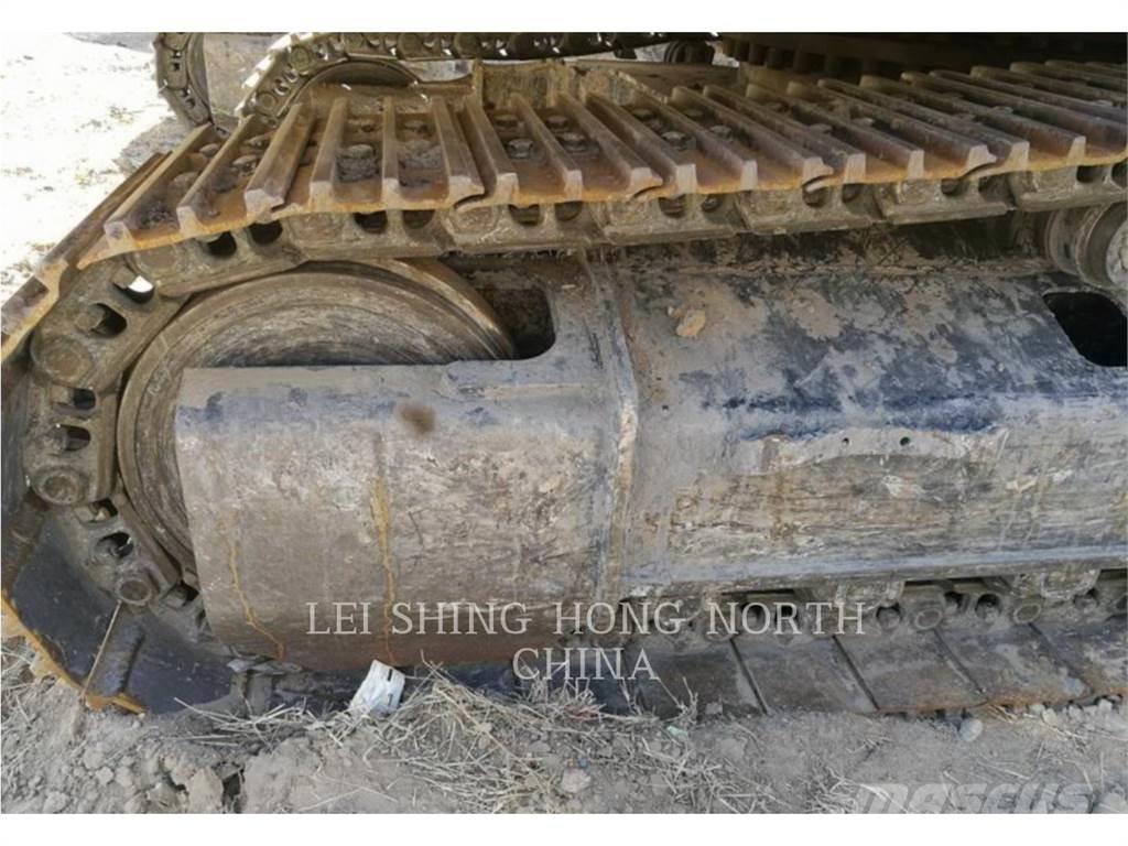 CAT 336D2 حفارات زحافة