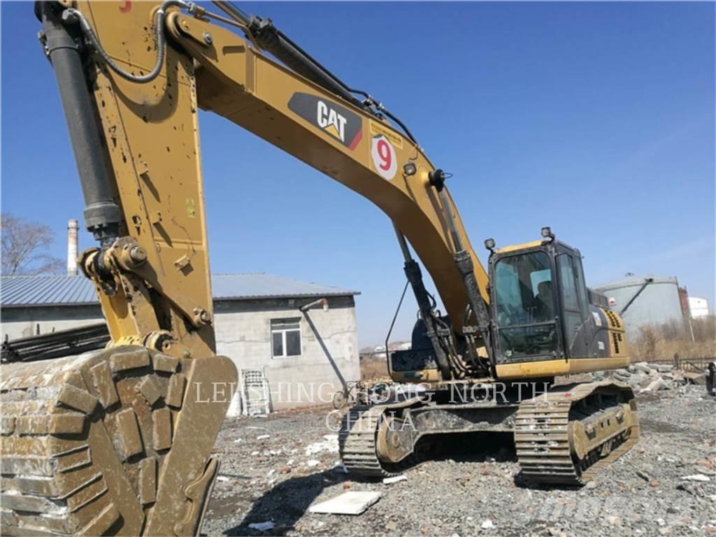 CAT 336D2 حفارات زحافة