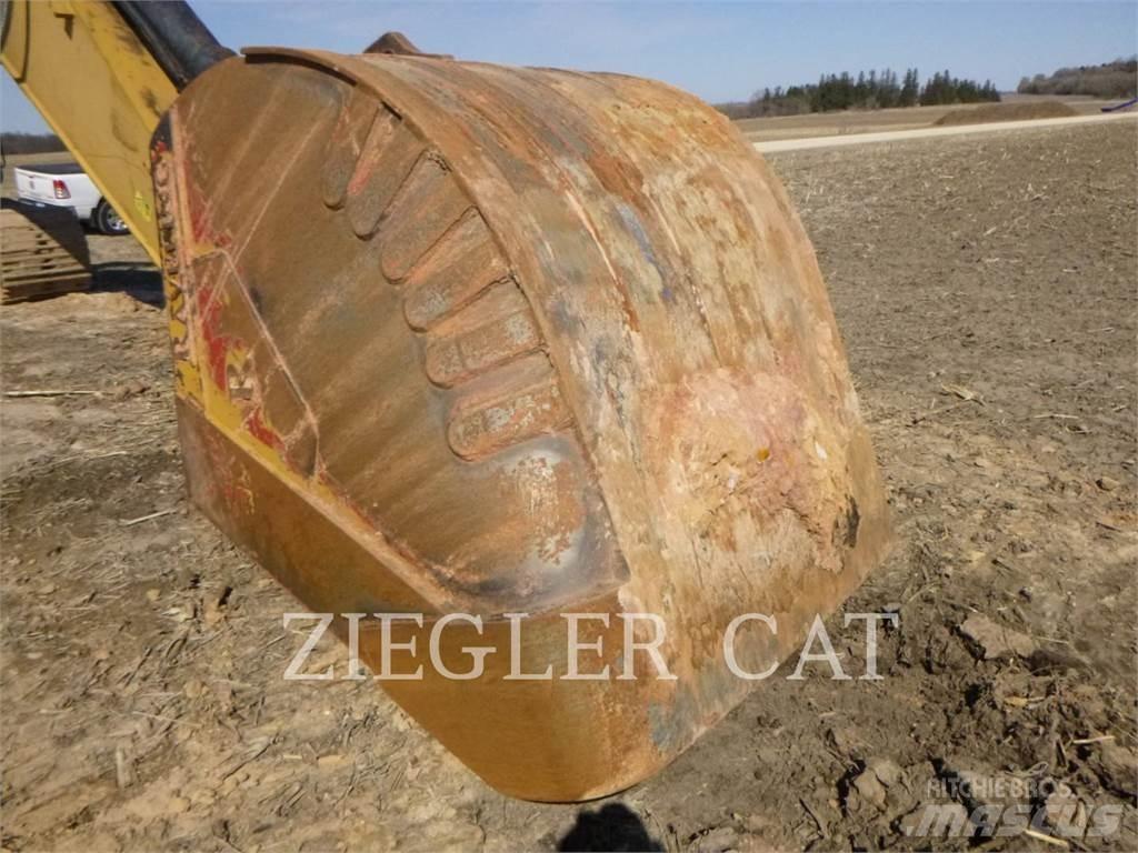CAT 336EL حفارات زحافة