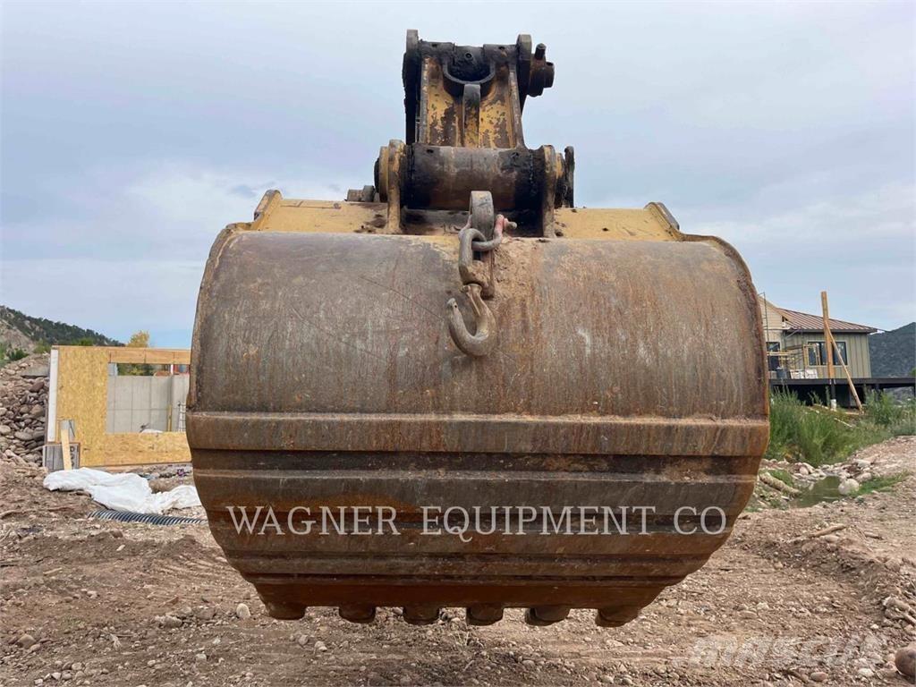 CAT 336EL حفارات زحافة