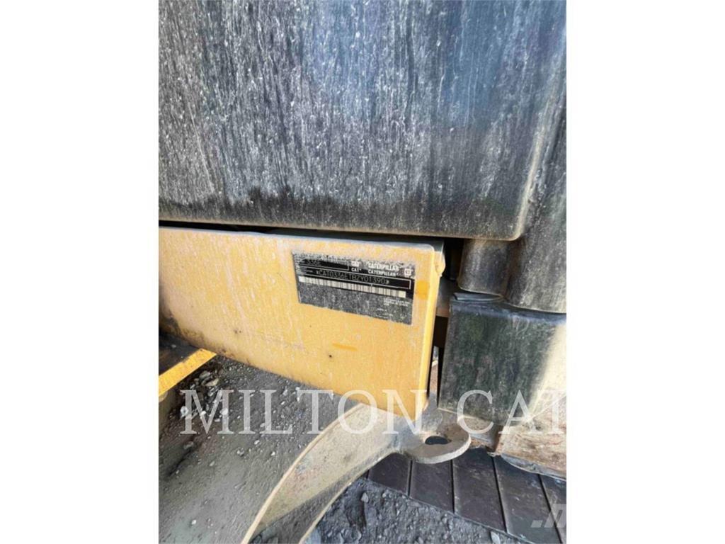 CAT 336EL حفارات زحافة