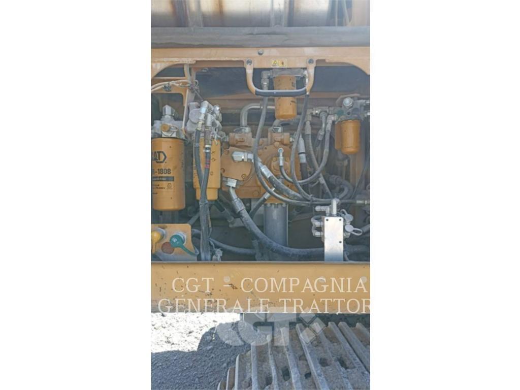 CAT 336F حفارات زحافة