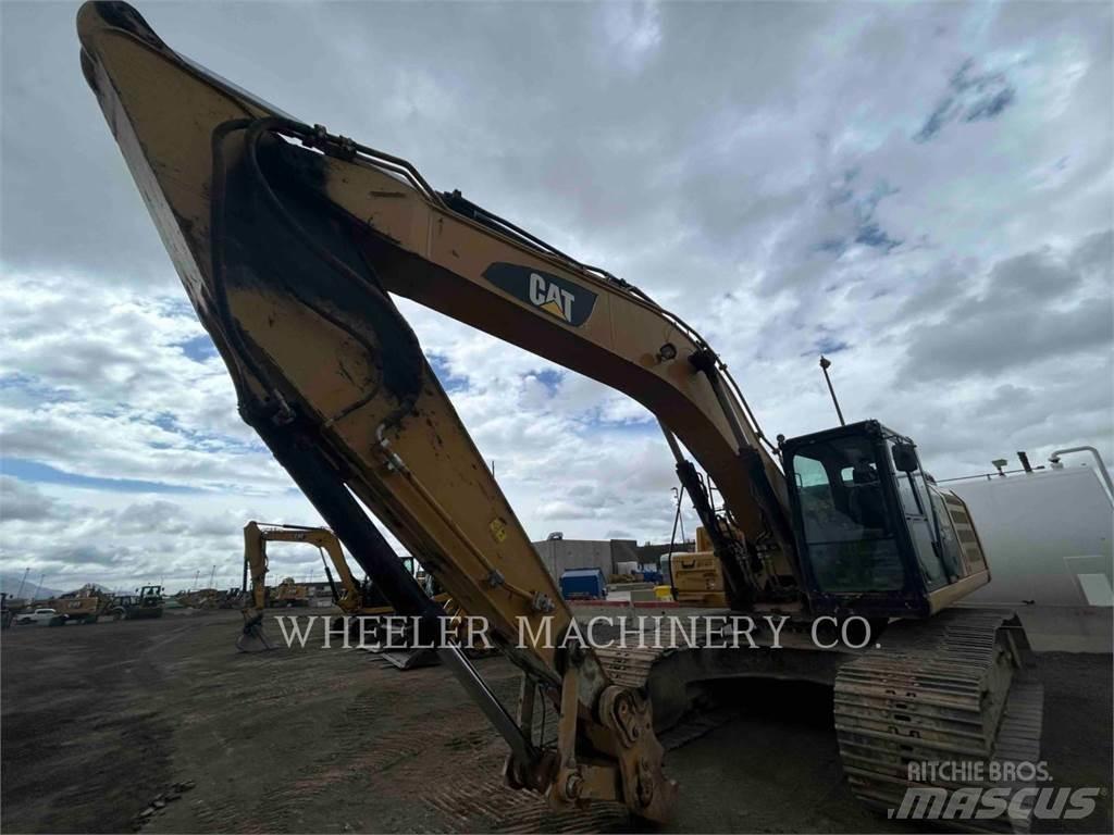 CAT 336F L CF حفارات زحافة