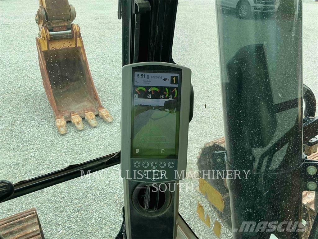 CAT 336FL حفارات زحافة