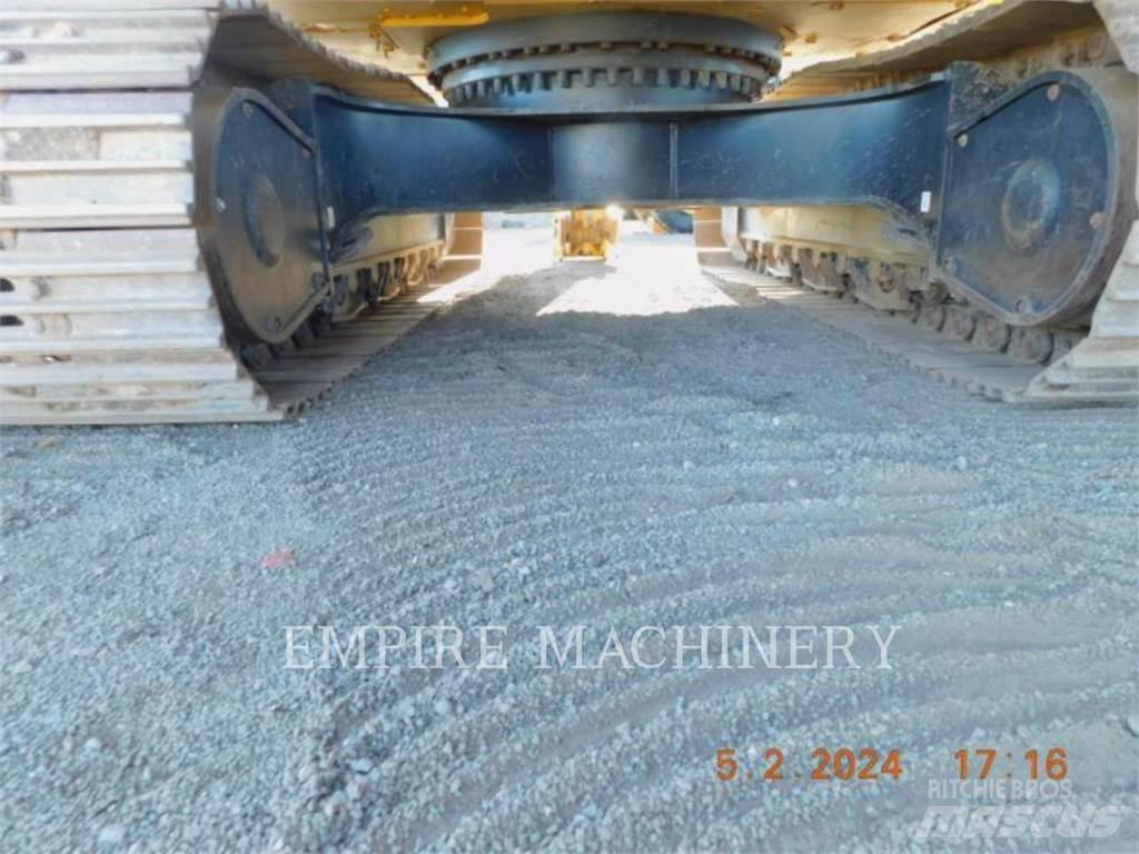 CAT 336FL XE حفارات زحافة