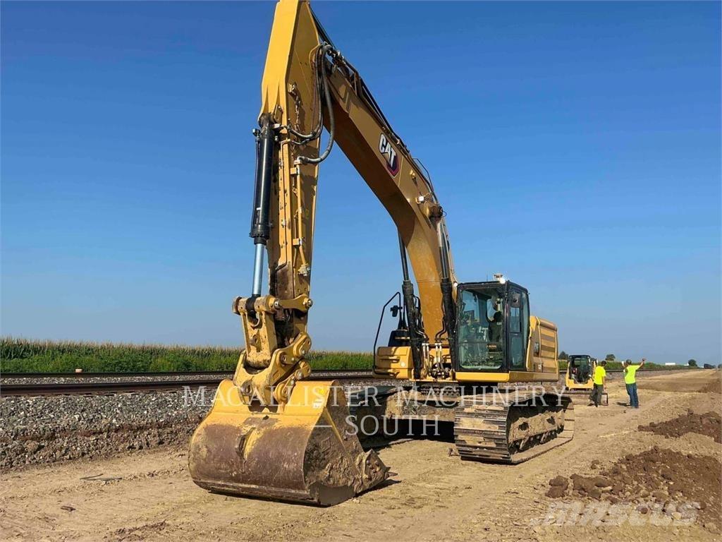 CAT 340 حفارات زحافة