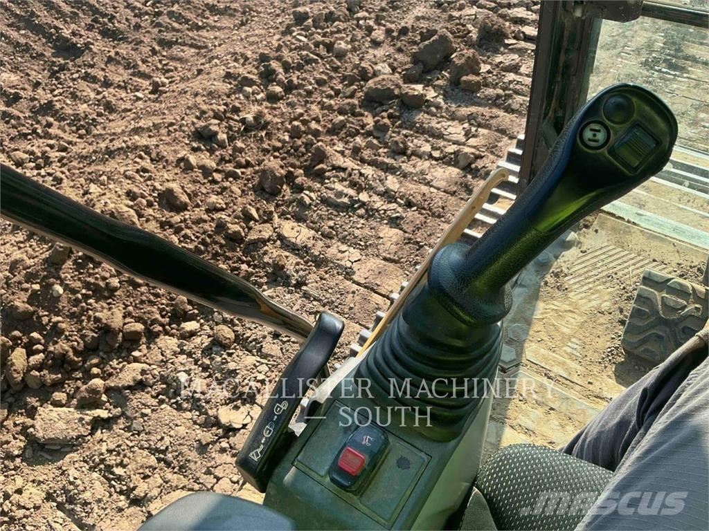 CAT 340 حفارات زحافة