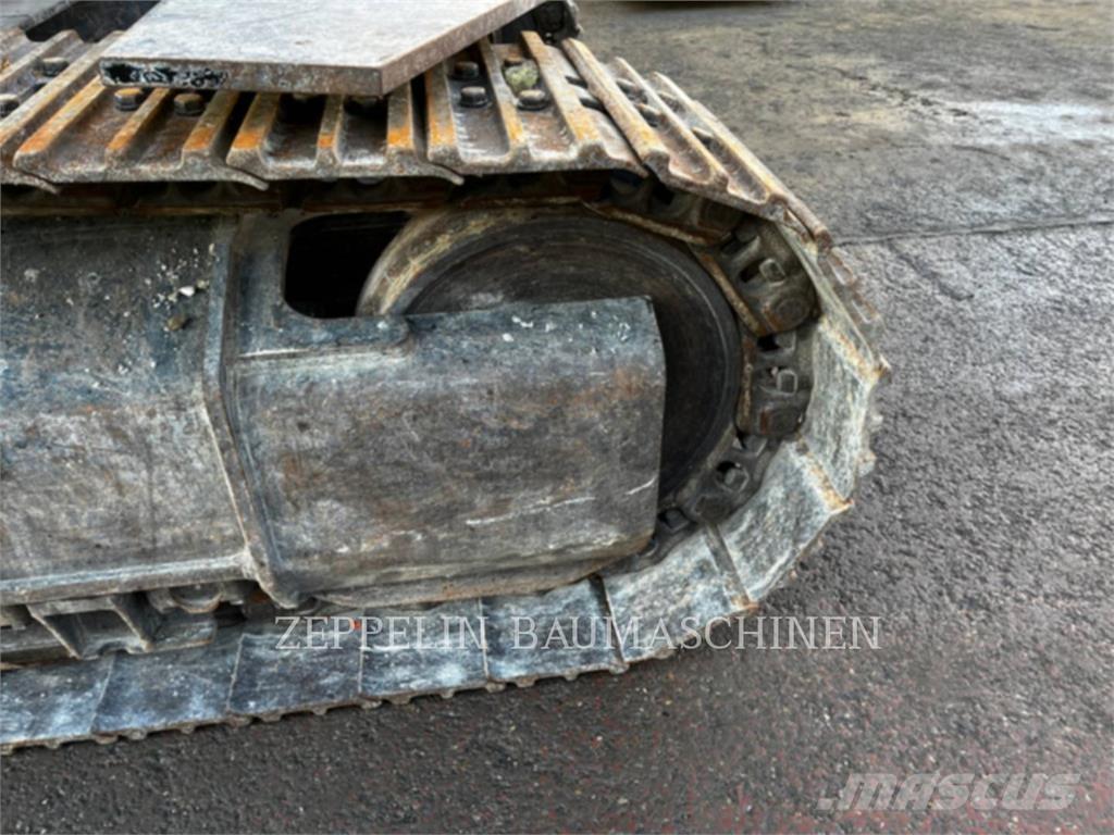 CAT 340-07A حفارات زحافة