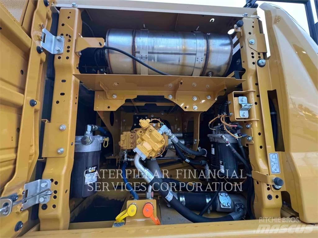 CAT 340-08 حفارات زحافة