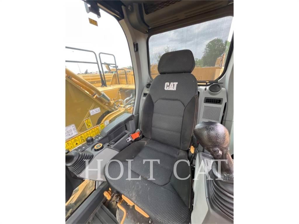 CAT 340 10 حفارات زحافة