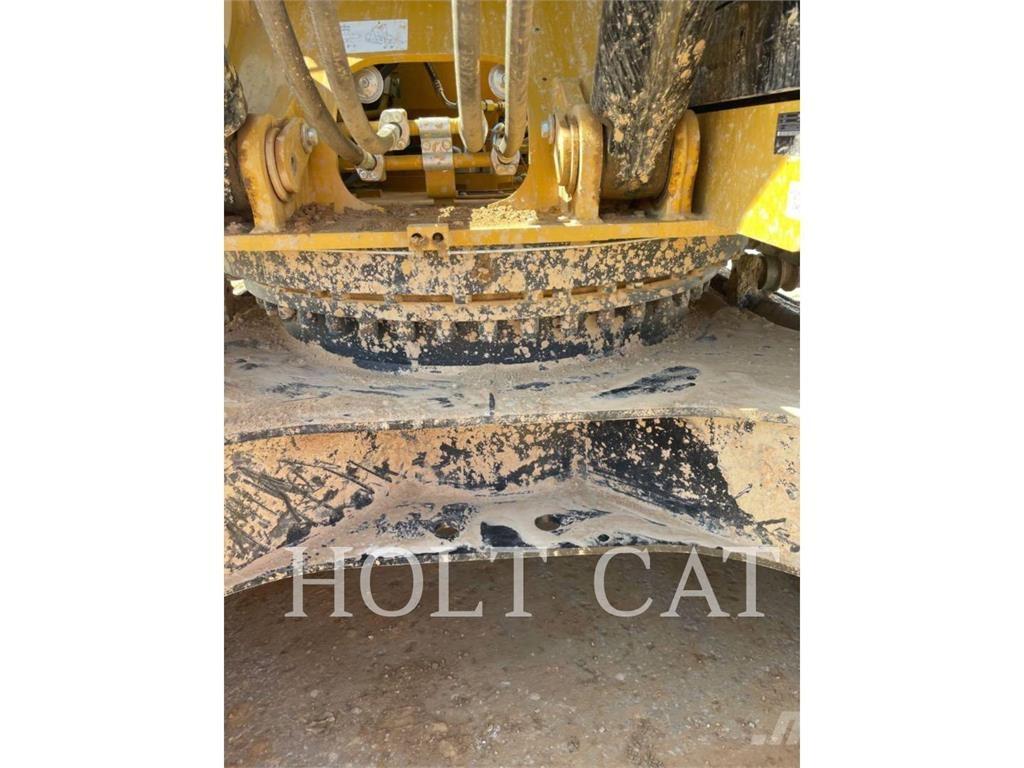 CAT 340 10 TC حفارات زحافة