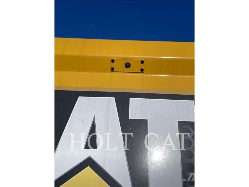 CAT 340 12 حفارات زحافة