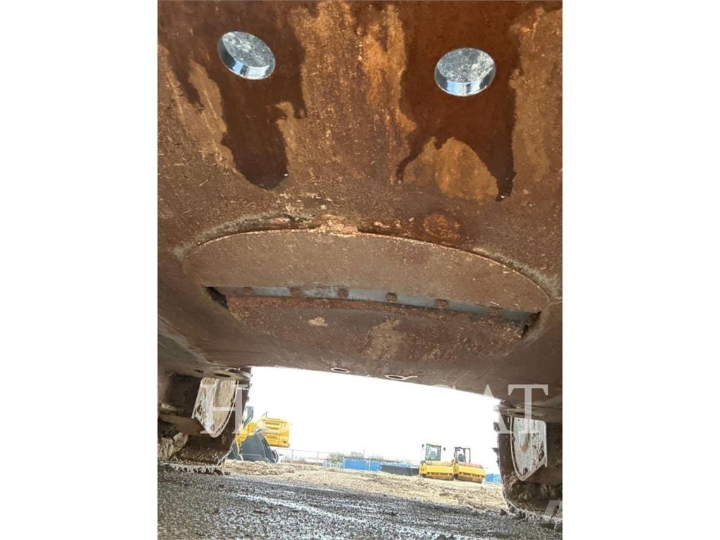 CAT 340 12 TC حفارات زحافة