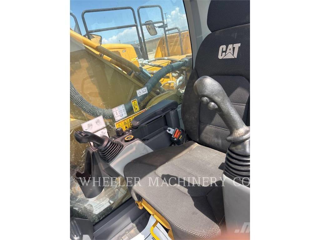 CAT 340 CF حفارات زحافة