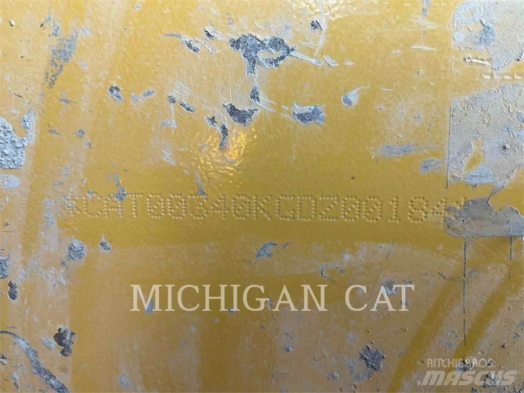 CAT 340 PTZ1+ حفارات زحافة