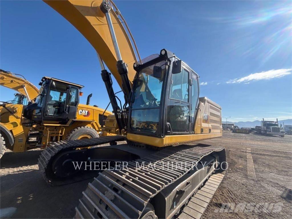 CAT 340 TH حفارات زحافة