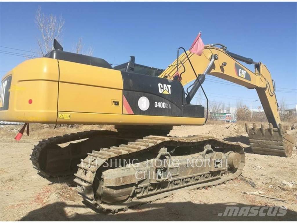 CAT 340D2L حفارات زحافة