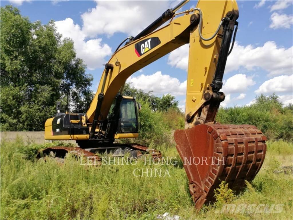 CAT 340D2L حفارات زحافة