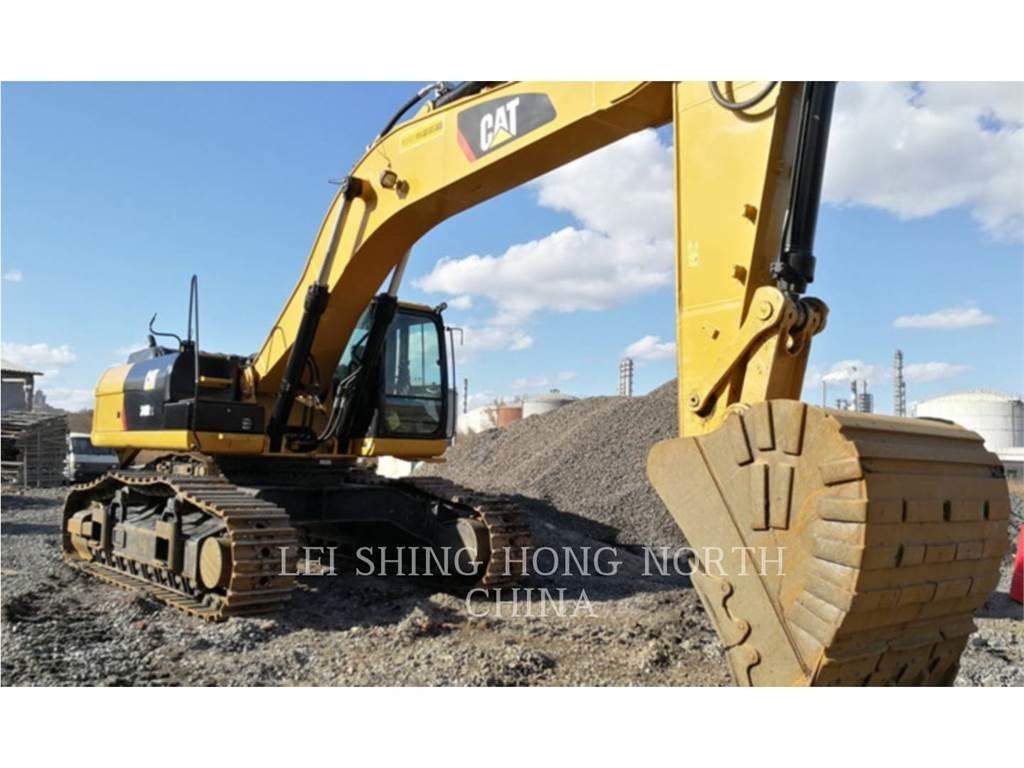 CAT 340D2L حفارات زحافة