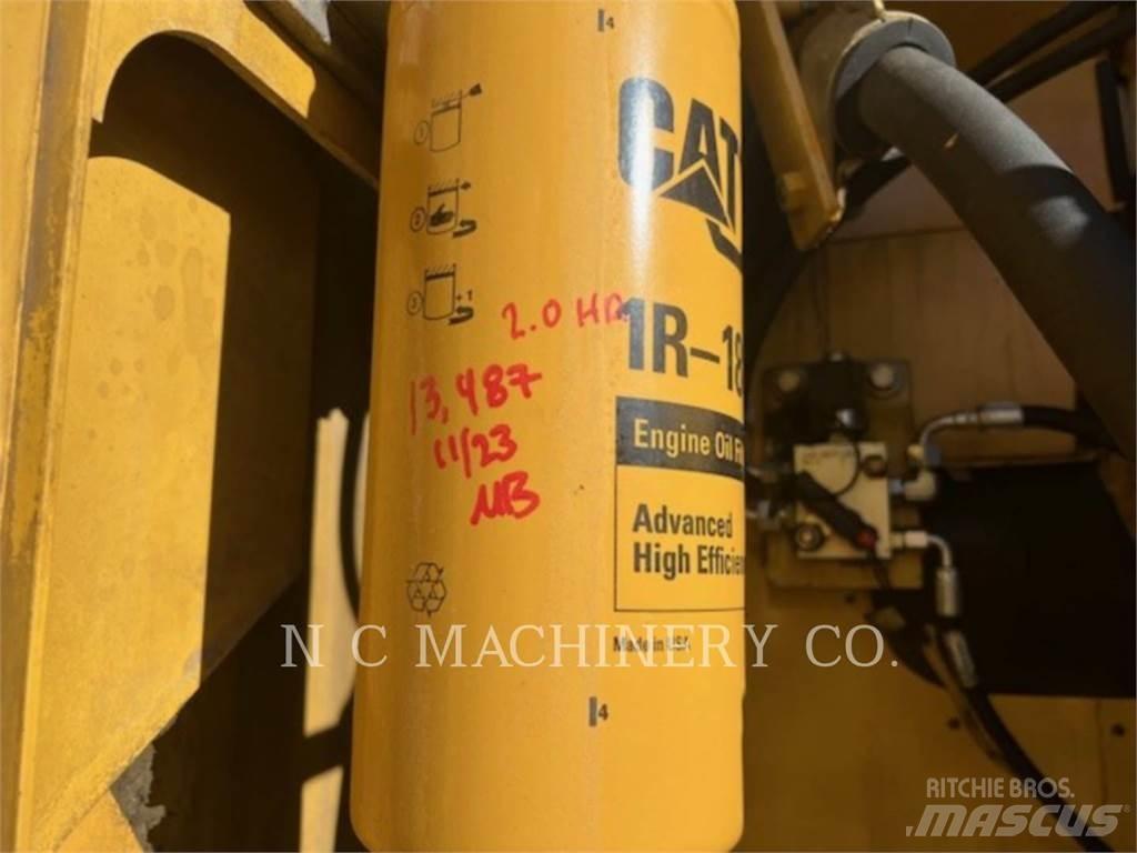 CAT 345C L حفارات زحافة