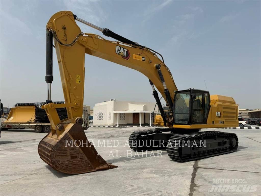 CAT 349 حفارات زحافة