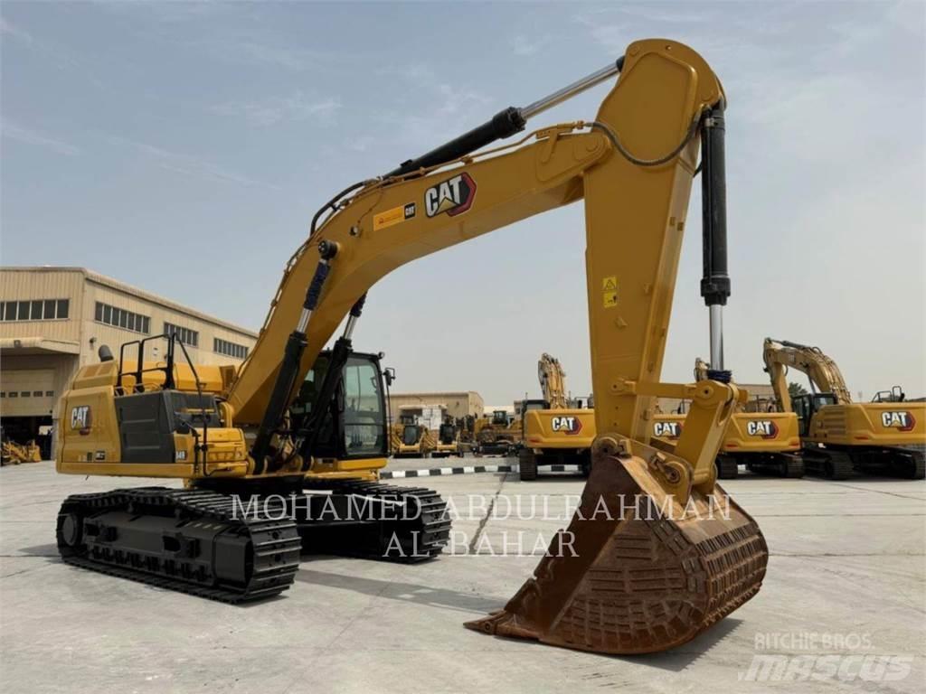 CAT 349 حفارات زحافة