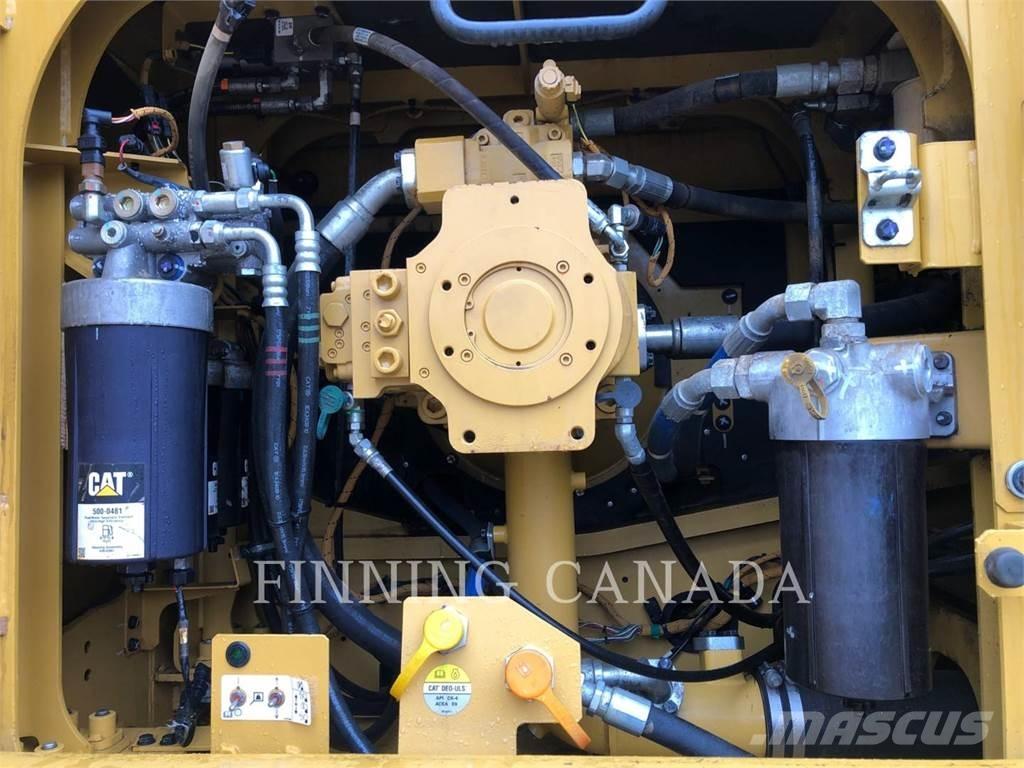 CAT 349-07 حفارات زحافة