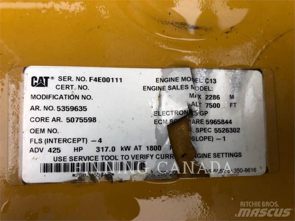 CAT 349-07 حفارات زحافة