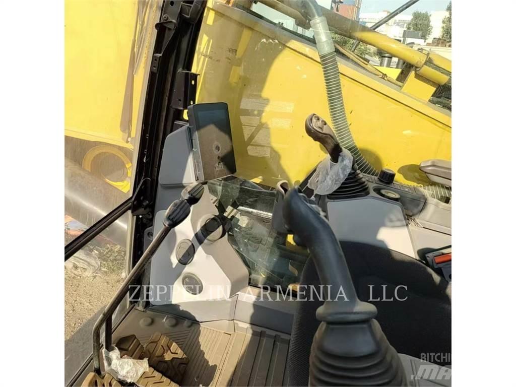 CAT 349-07 حفارات زحافة