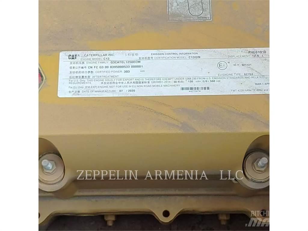 CAT 349-07 حفارات زحافة