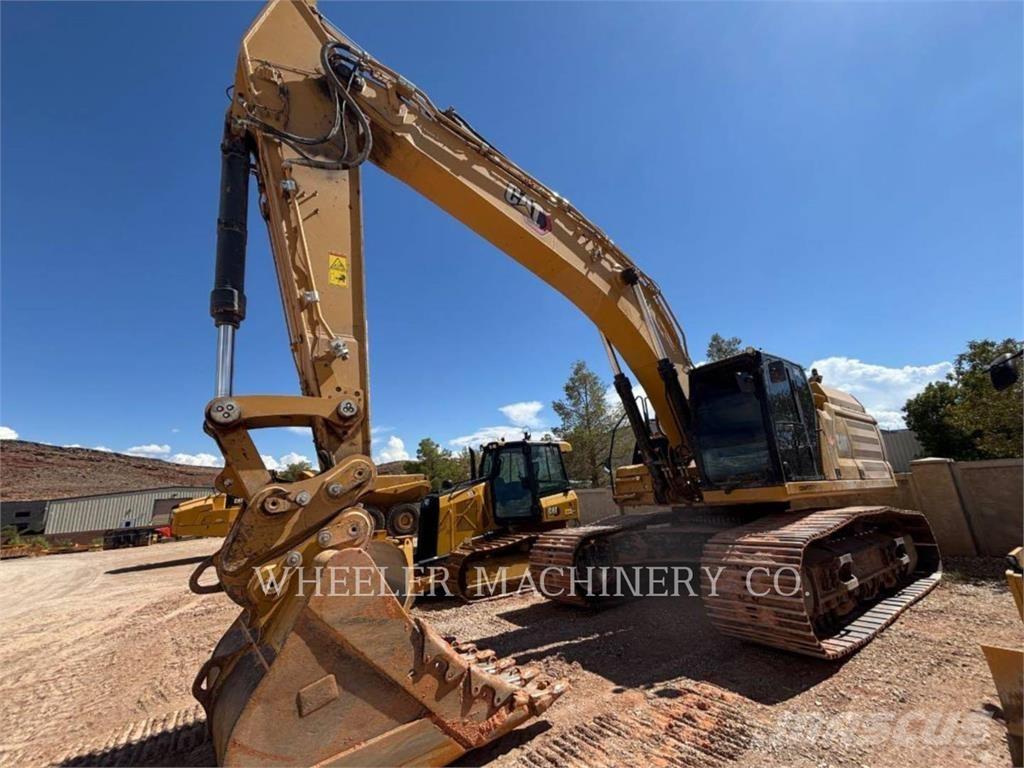 CAT 349 CF حفارات زحافة