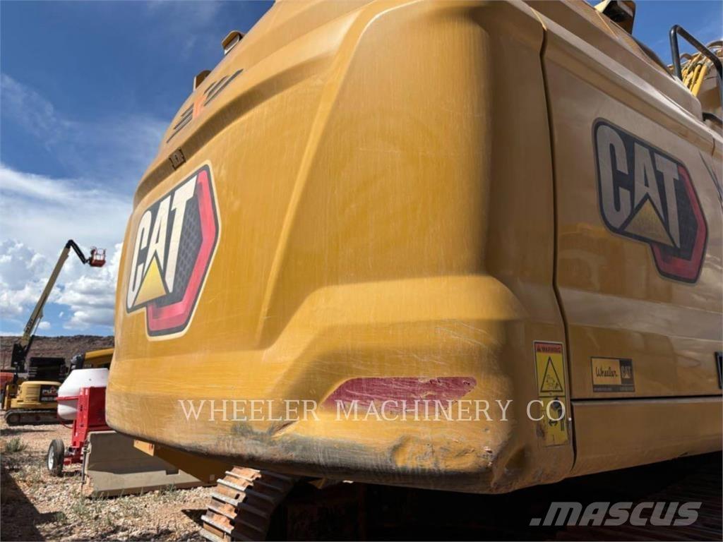 CAT 349 CF حفارات زحافة