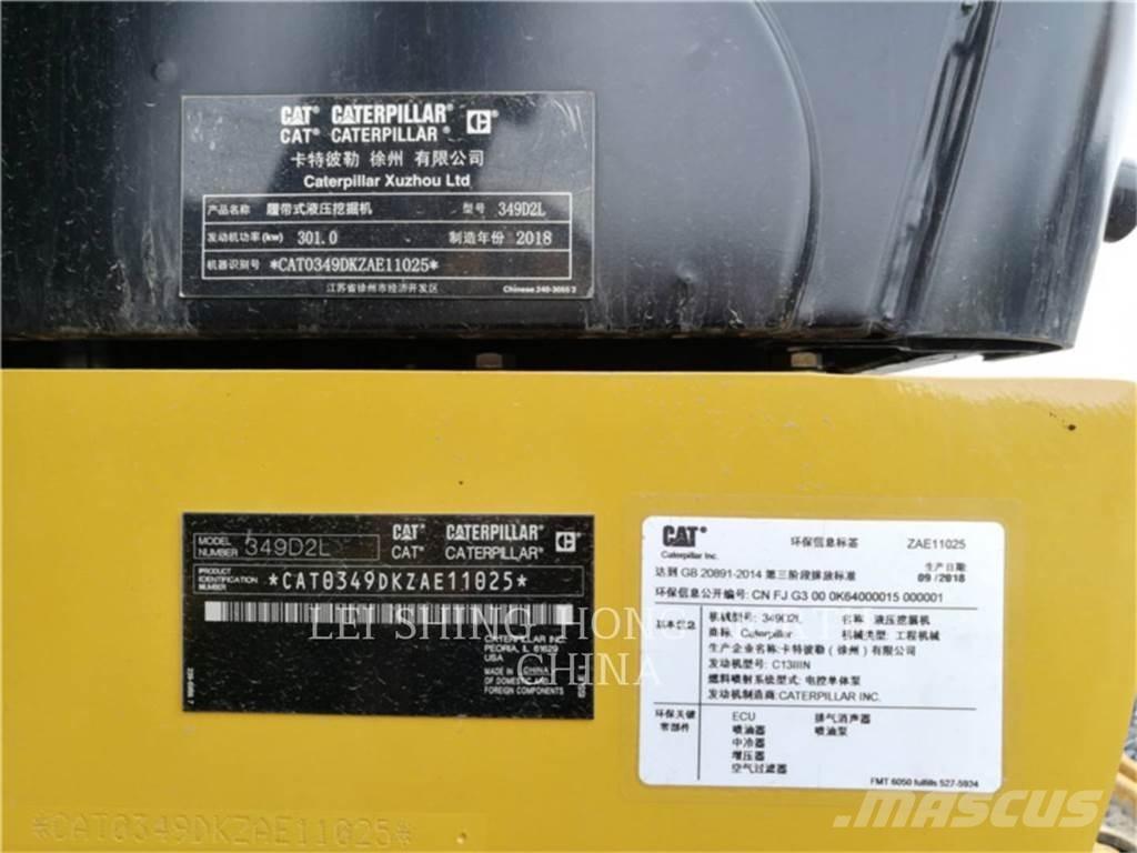 CAT 349 D2 L حفارات زحافة
