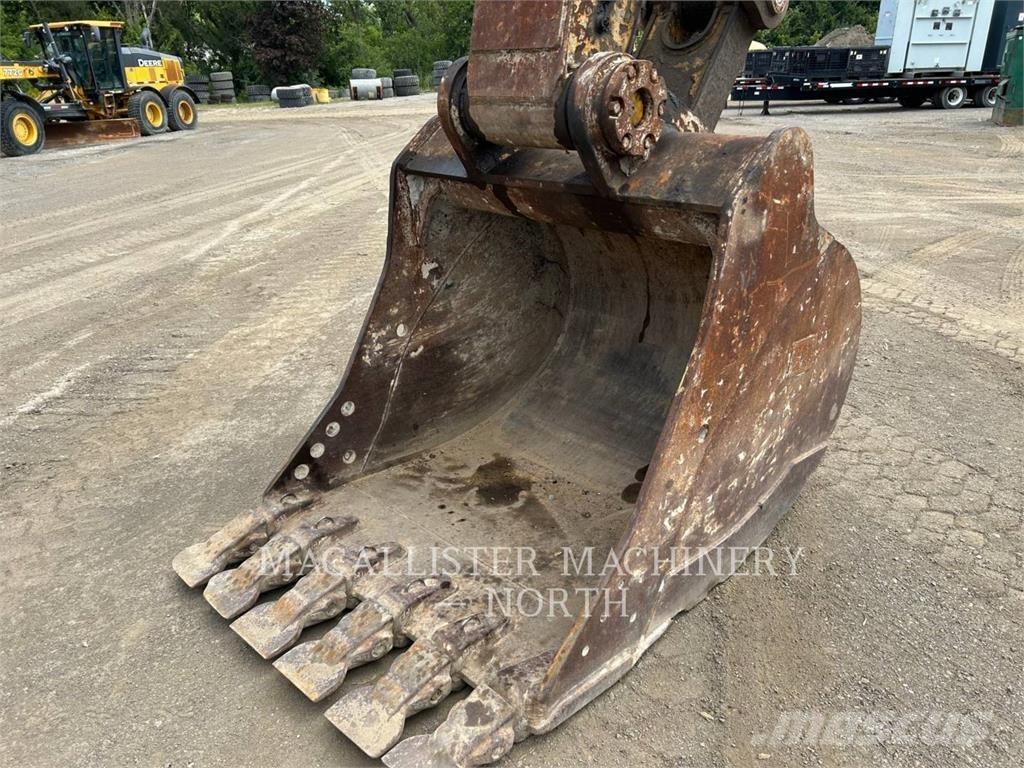 CAT 349 LF CZ1+ حفارات زحافة