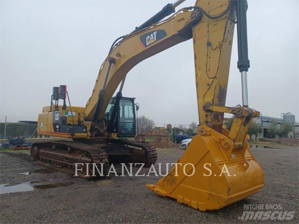 CAT 349D حفارات زحافة