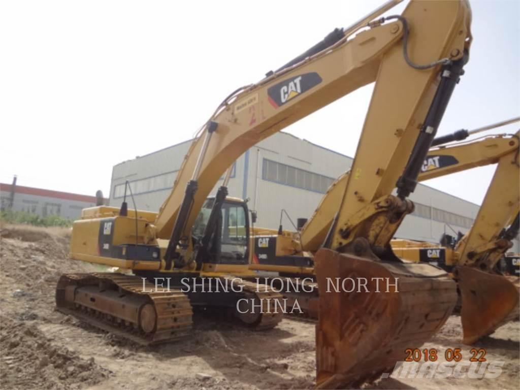 CAT 349D2 حفارات زحافة