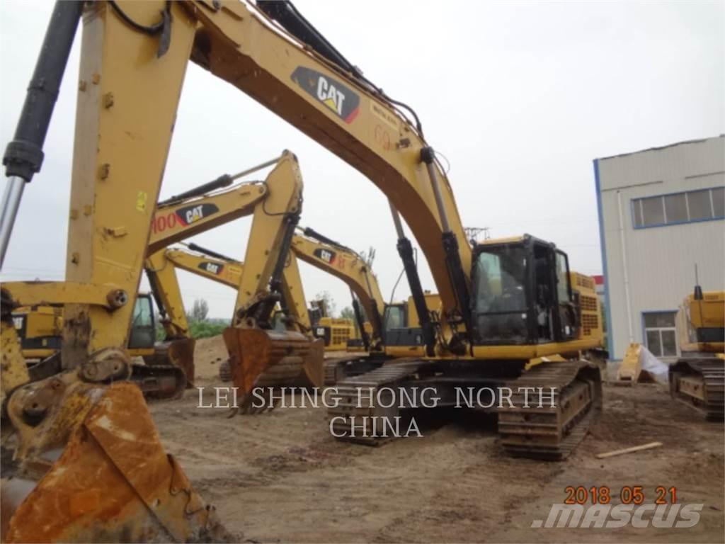 CAT 349D2 حفارات زحافة