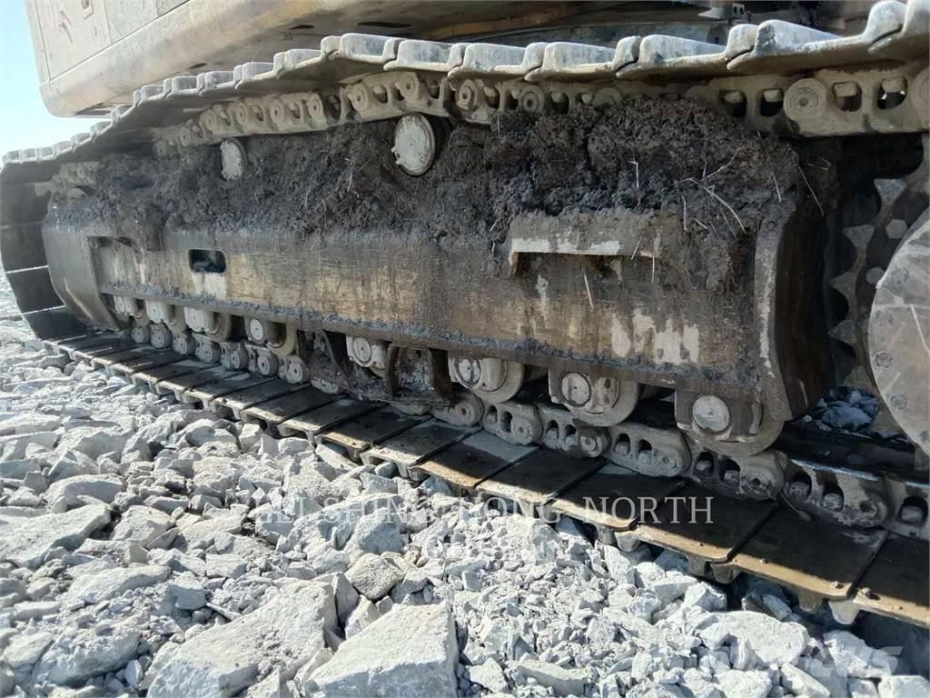 CAT 349D2 حفارات زحافة