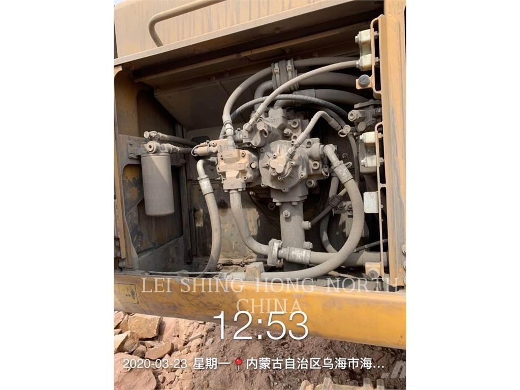 CAT 349D2 حفارات زحافة