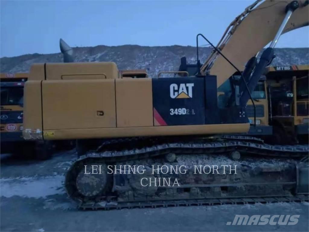 CAT 349D2L حفارات زحافة