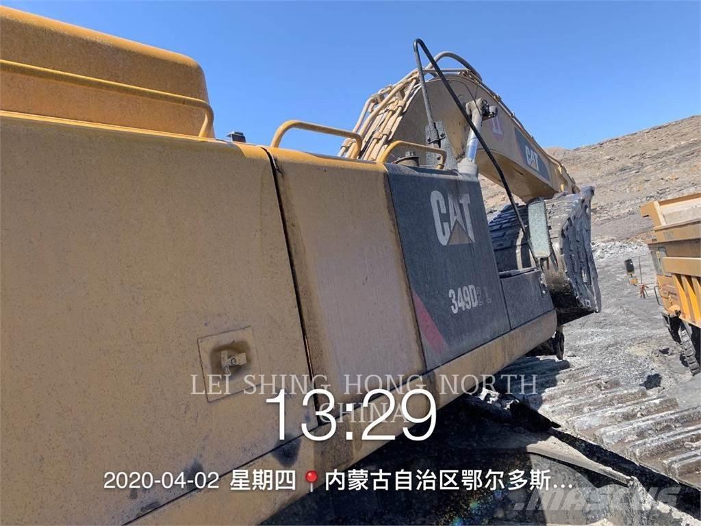 CAT 349D2L حفارات زحافة