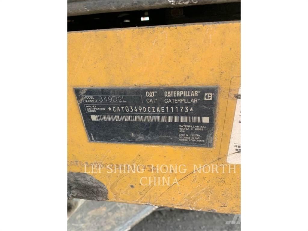 CAT 349D2L حفارات زحافة