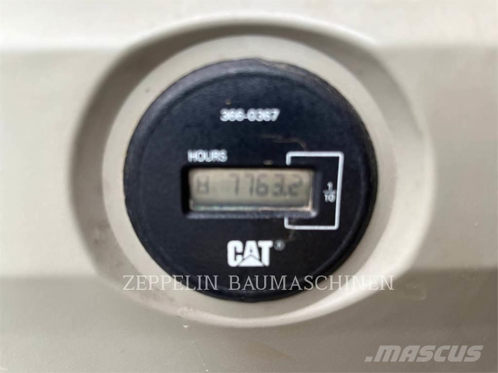 CAT 349EL حفارات زحافة