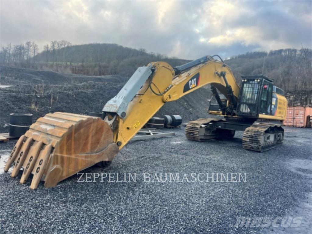 CAT 349EL حفارات زحافة