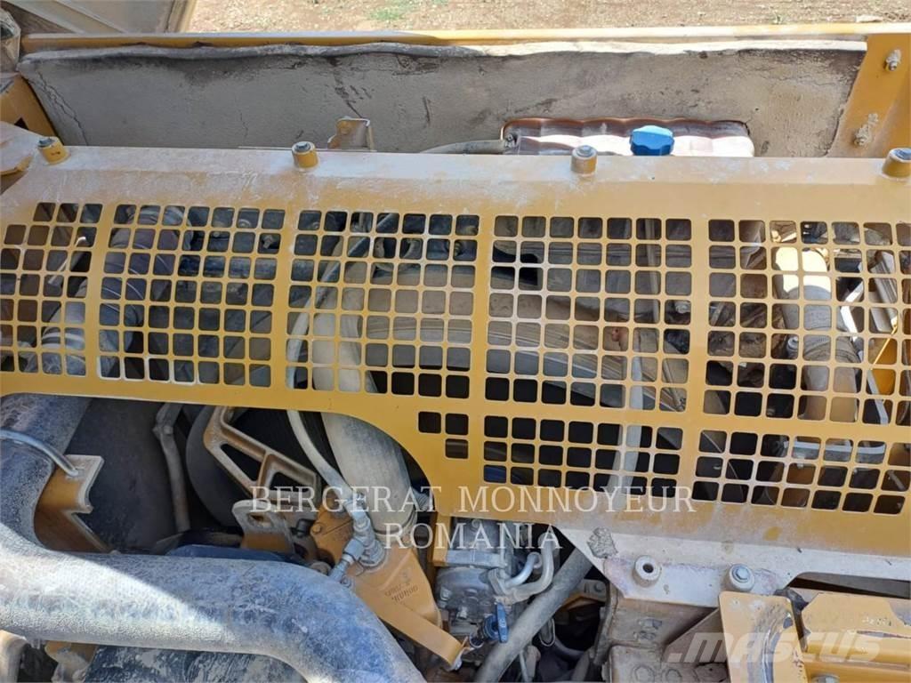 CAT 349ELVG حفارات زحافة
