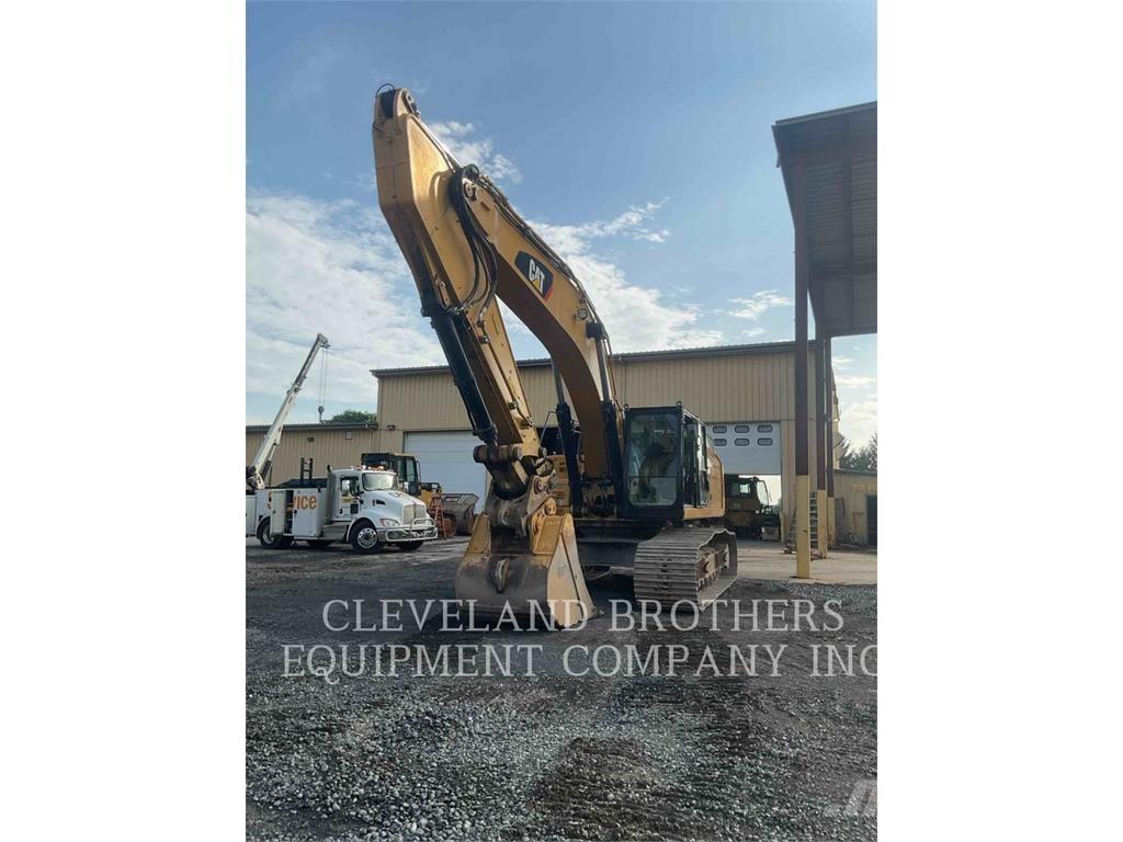 CAT 349FL حفارات زحافة