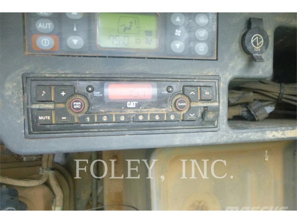 CAT 349FL حفارات زحافة