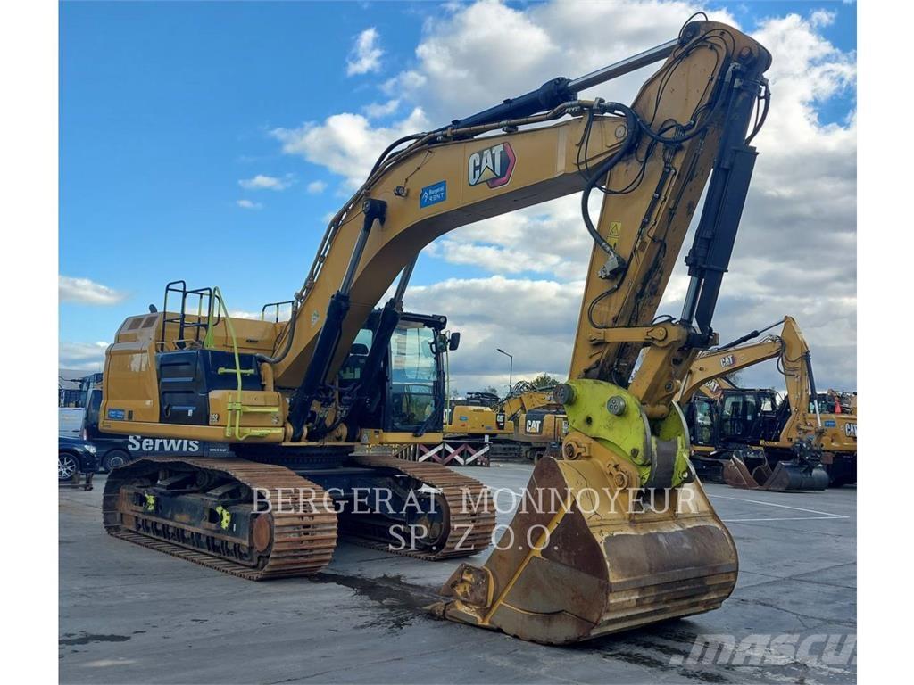 CAT 352 حفارات زحافة